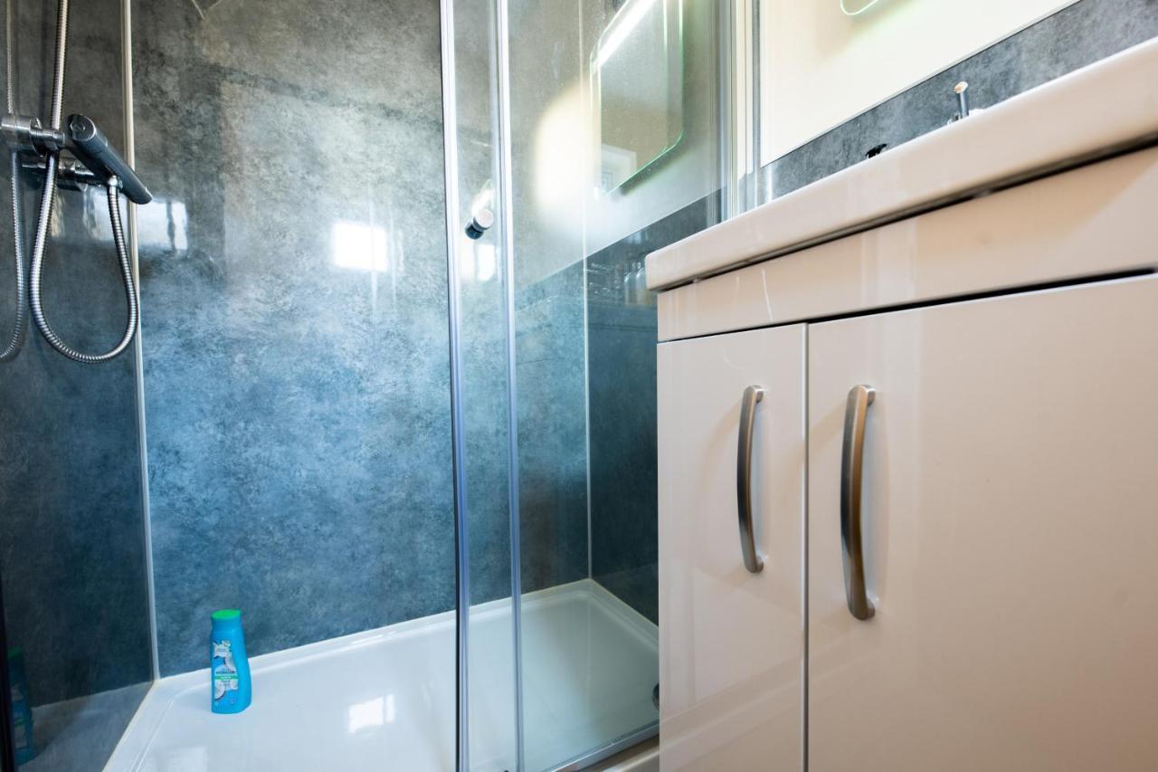 Silverbridge Lodge Garve Ngoại thất bức ảnh