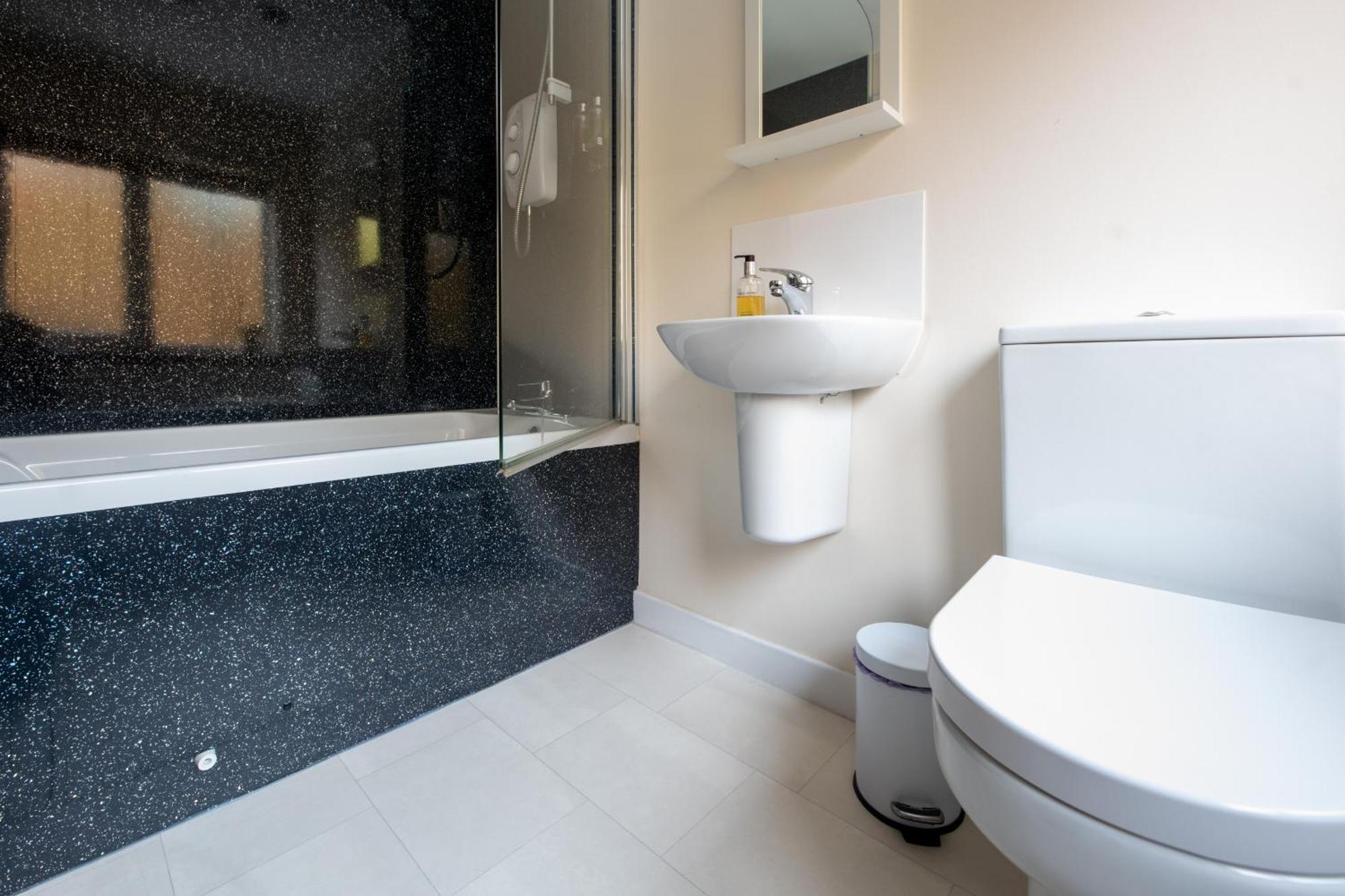 Silverbridge Lodge Garve Ngoại thất bức ảnh